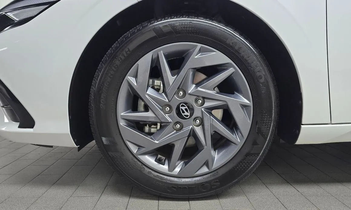 Hyundai AVANTE 2024 из KR, фото 4
