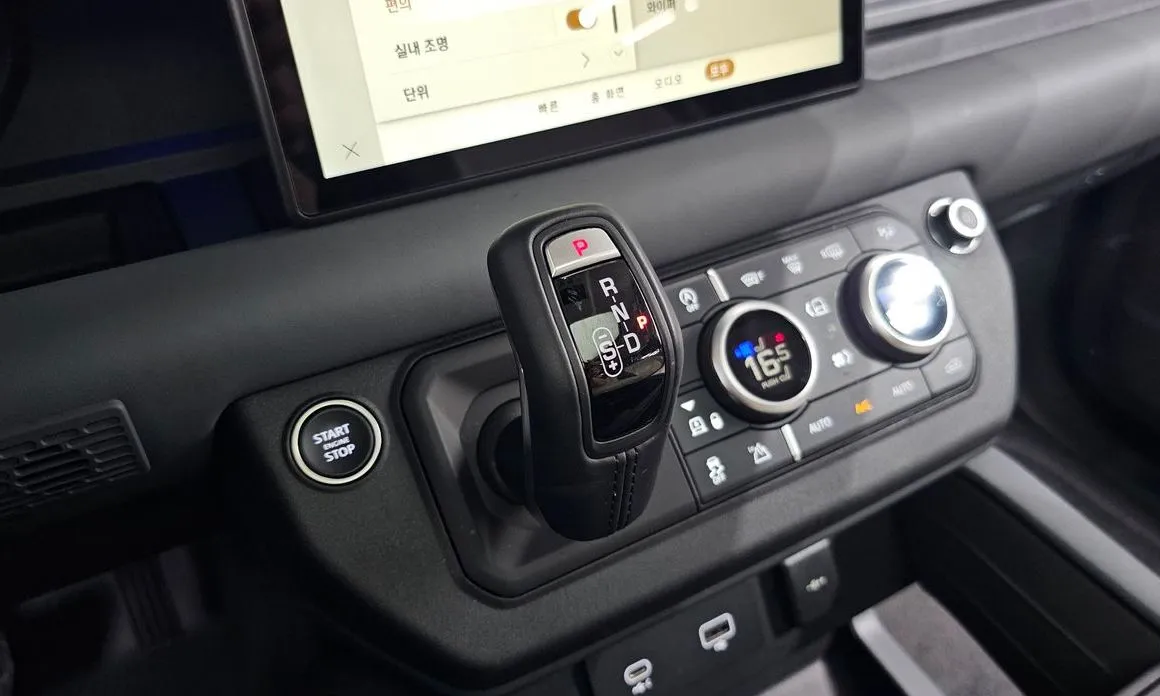 Land Rover Defender 2024 из KR, фото 6