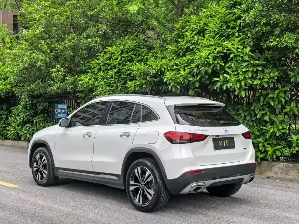 Mercedes-Benz GLA — фото 5