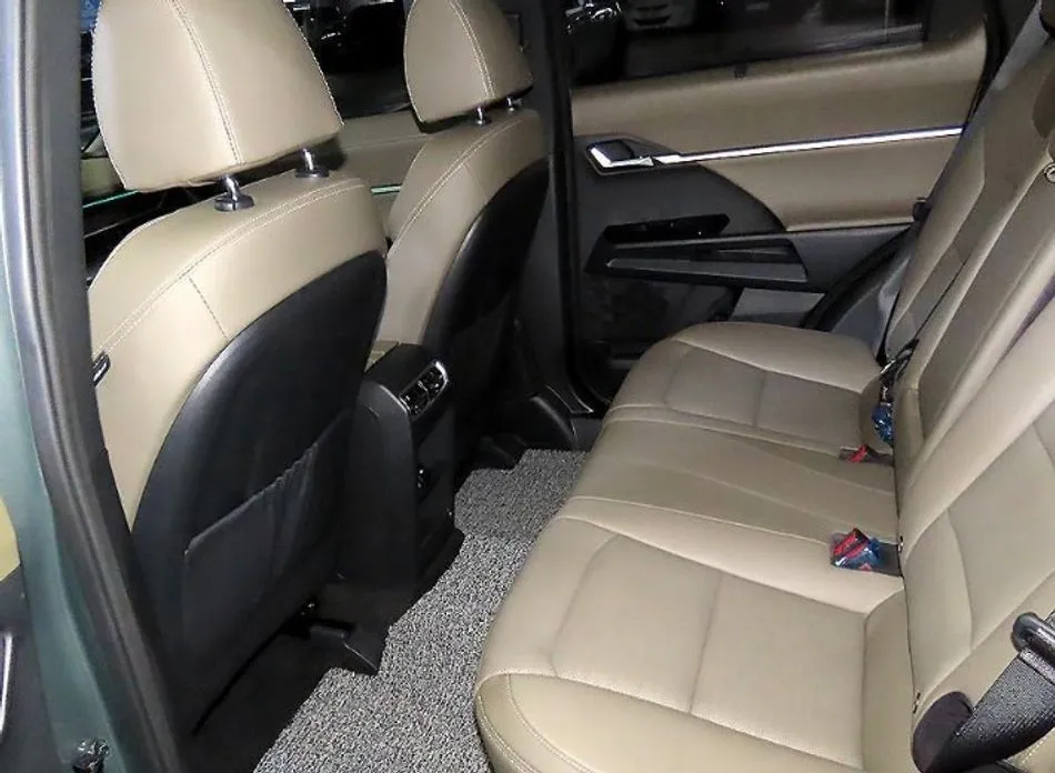 KG Mobility (Ssangyong) Torres 2023 из KR, фото 6