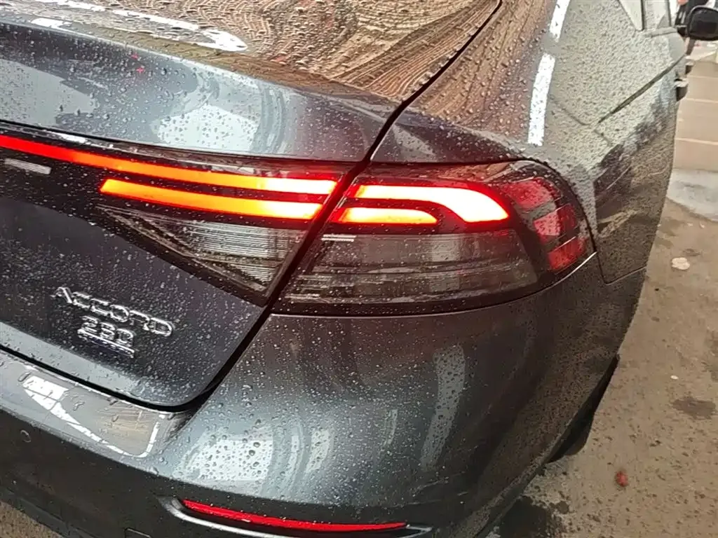 Honda Accord — фото 3