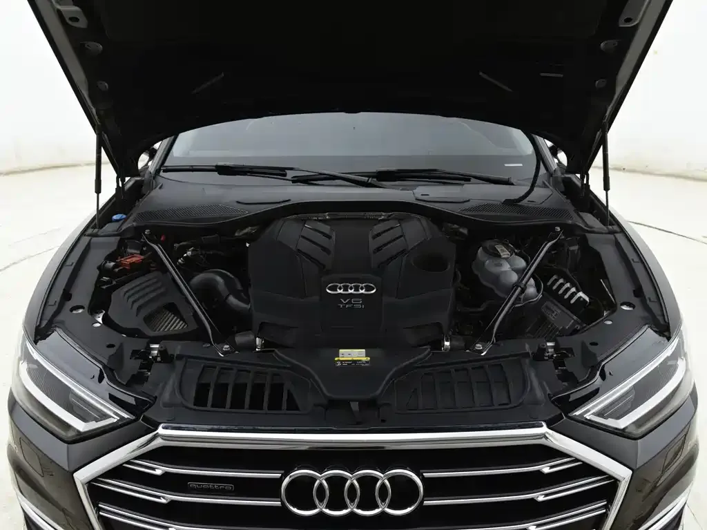 Audi A8 — фото 10