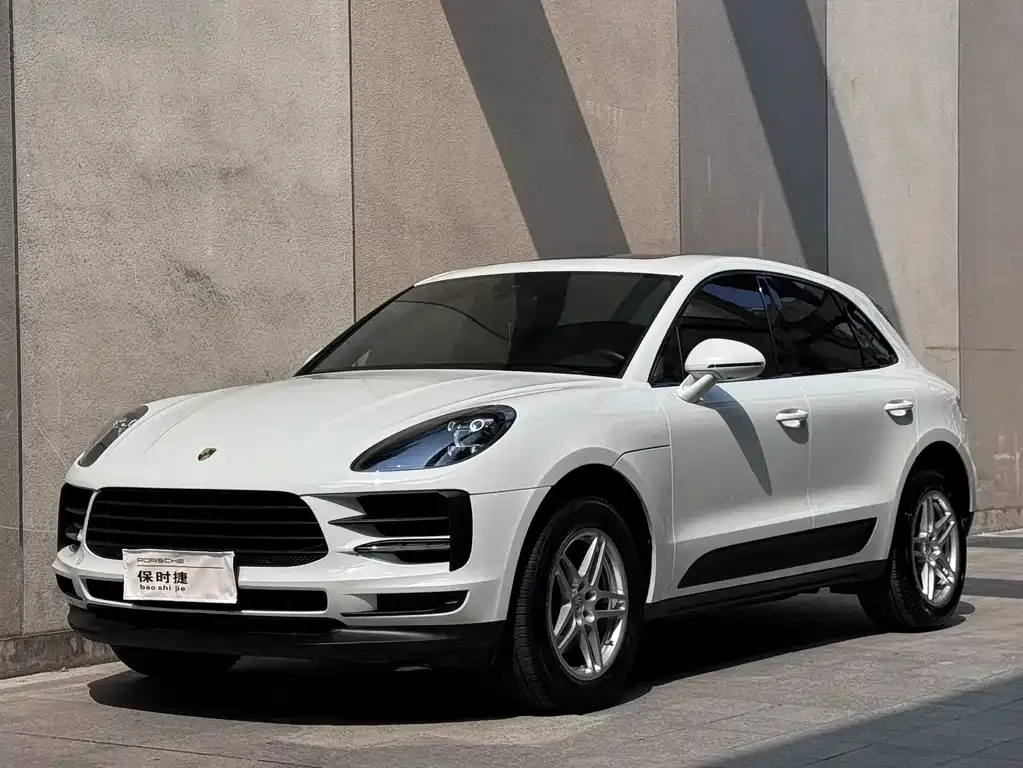 Porsche Macan — фото 1