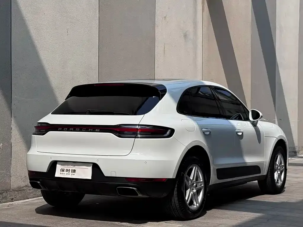 Porsche Macan — фото 5