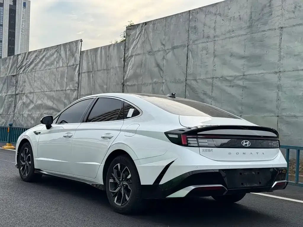 Hyundai Sonata — фото 4