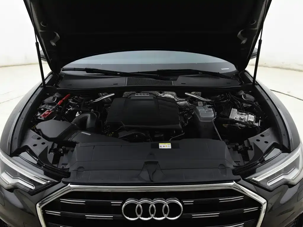 Audi A6L — фото 9