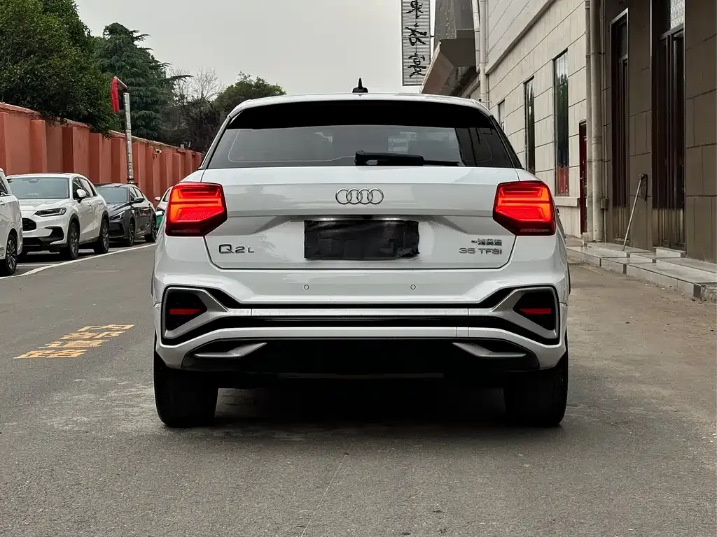 Audi Q2L 2022 из CN, фото 6