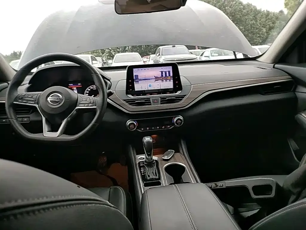 Nissan Teana