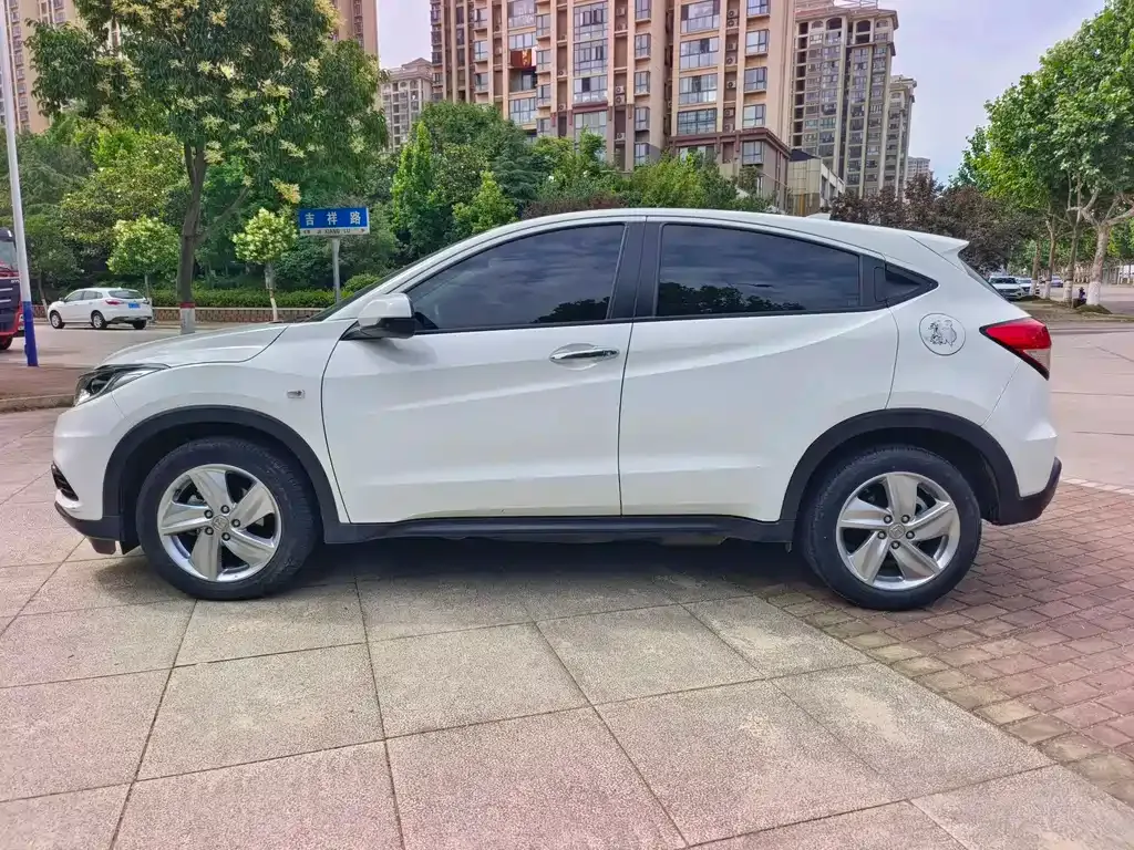 Honda Vezel 2021 из CN, фото 7