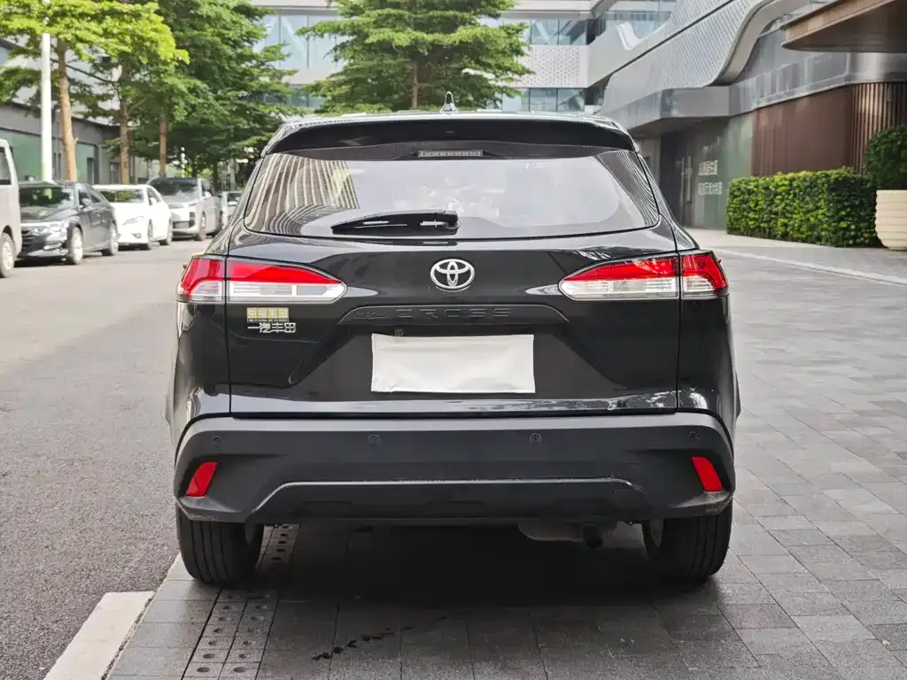Toyota Corolla Cross — фото 7