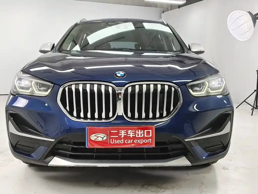 BMW X1 — фото 10