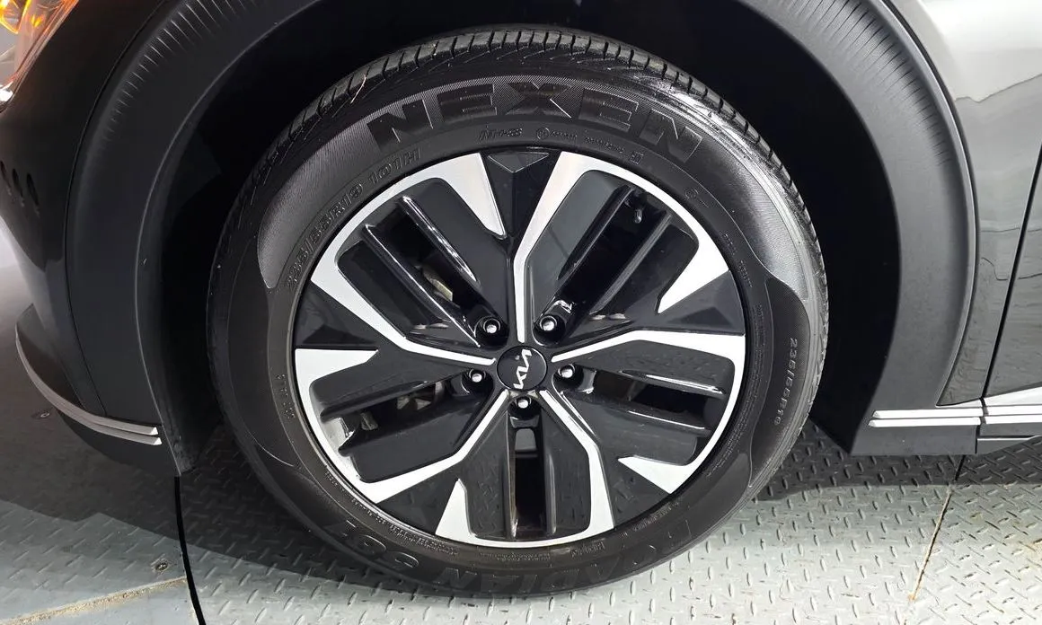 Kia EV6 2022 из KR, фото 8