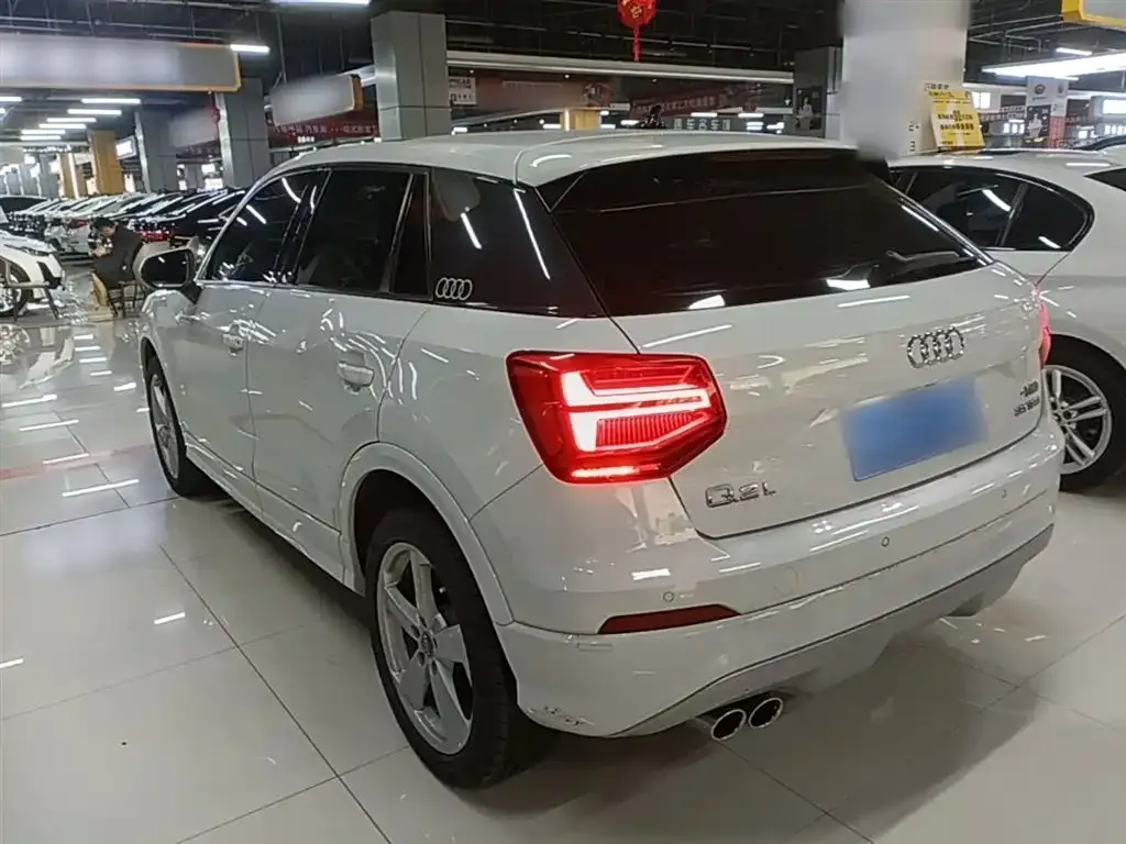 Audi Q2L 2021 из CN, фото 5