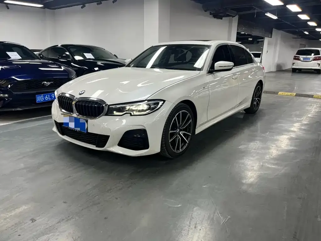 BMW 3 Series — фото 1