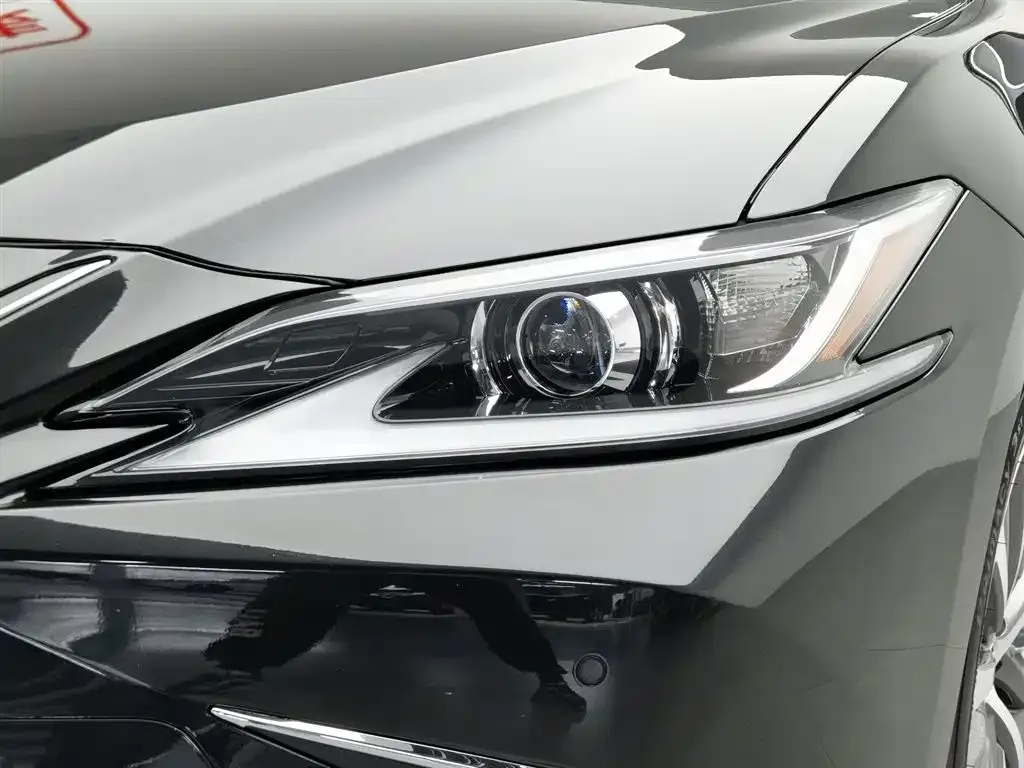 Lexus ES — фото 2