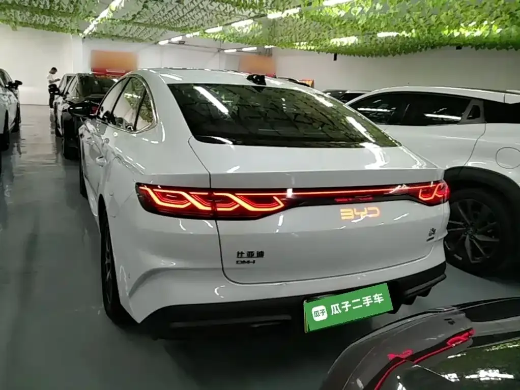 BYD Qin L — фото 6