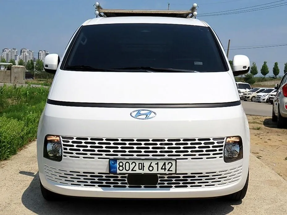 Hyundai Staria 2022 из KR, фото 1