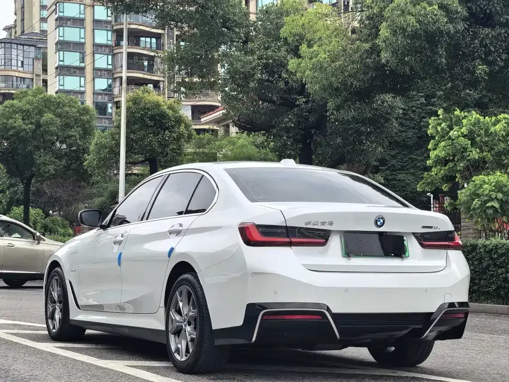 BMW i3 — фото 4