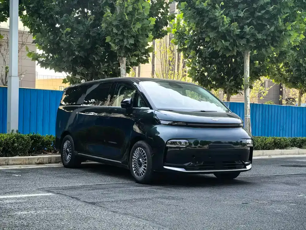 Geely Yizhen L380 2026 из CN, фото 8