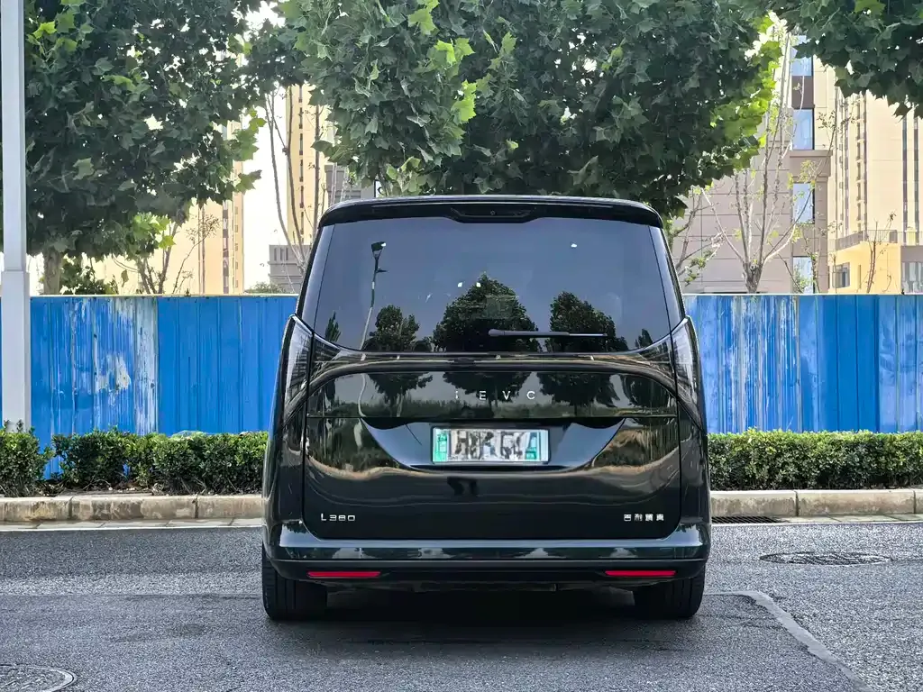 Geely Yizhen L380 2026 из CN, фото 7