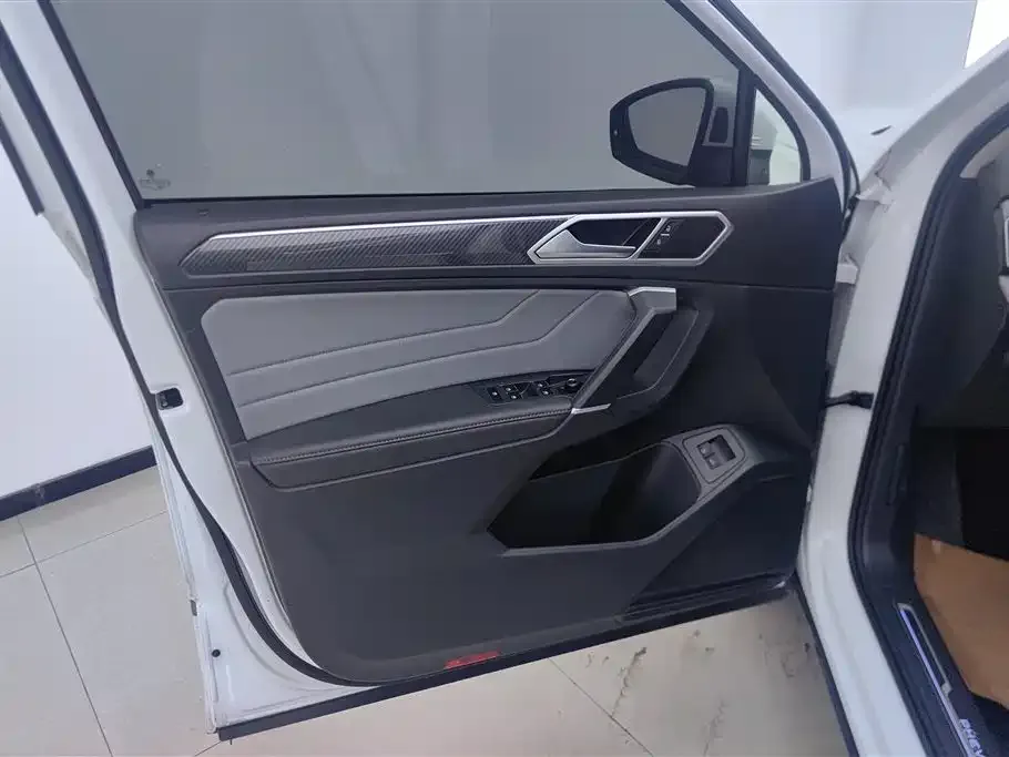 Volkswagen 途观L插电混动 — фото 2