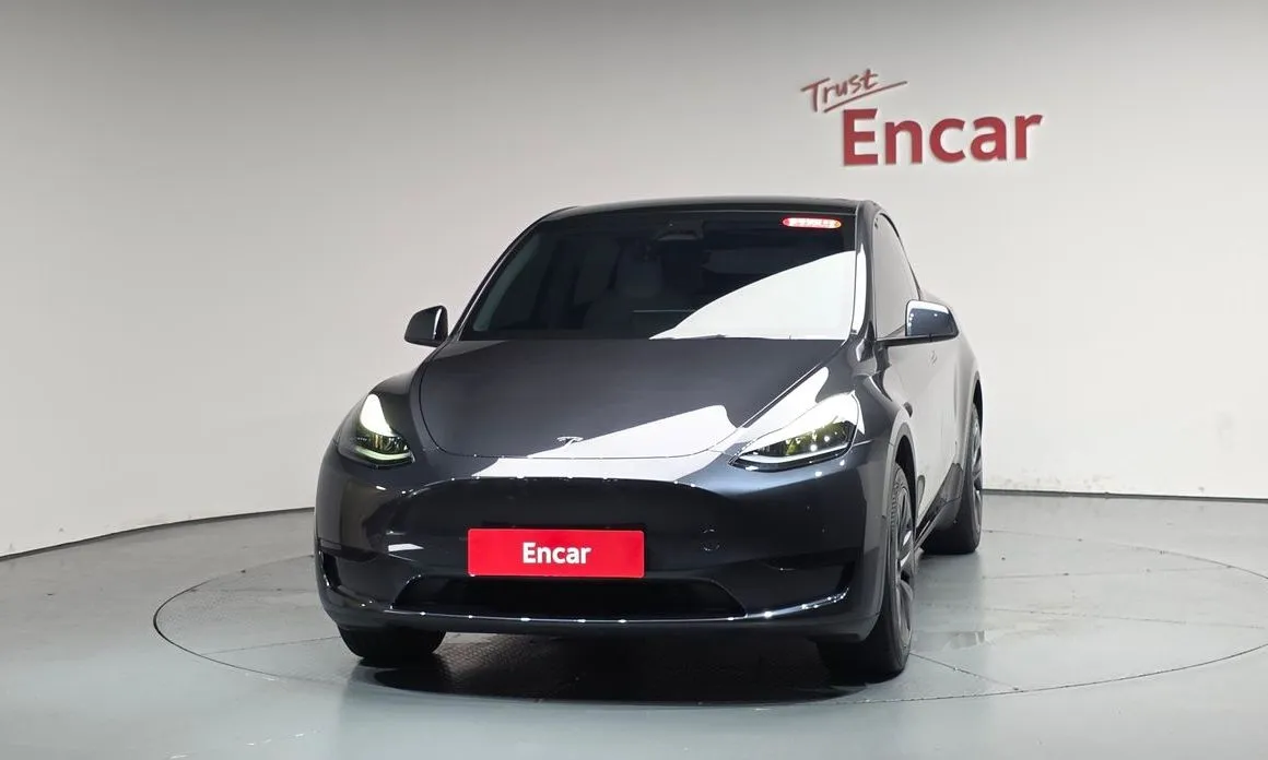 Tesla Model Y — фото 7
