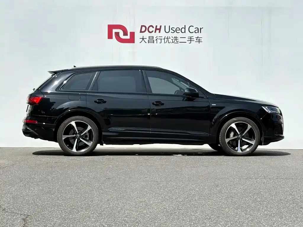 Audi Q7 2022 из CN, фото 5