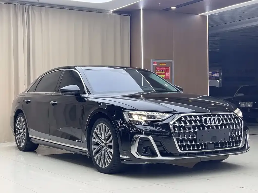Audi A8 — фото 10
