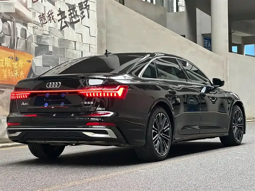 Audi A6L — фото 5