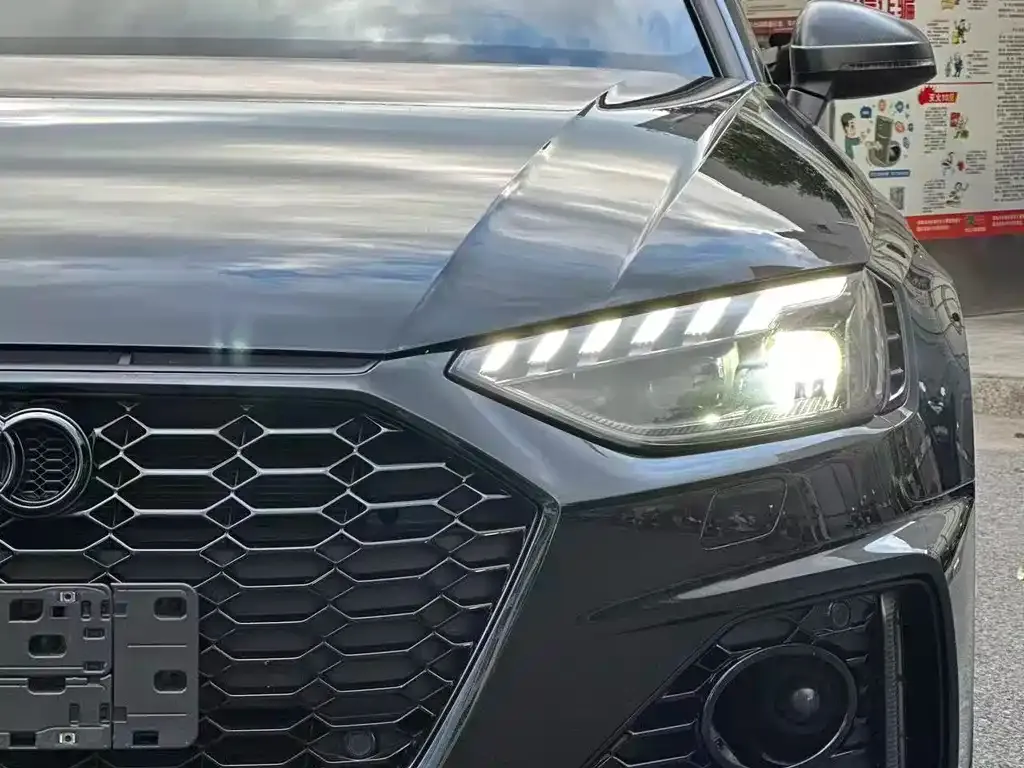 Audi RS 4 2023 из CN, фото 4