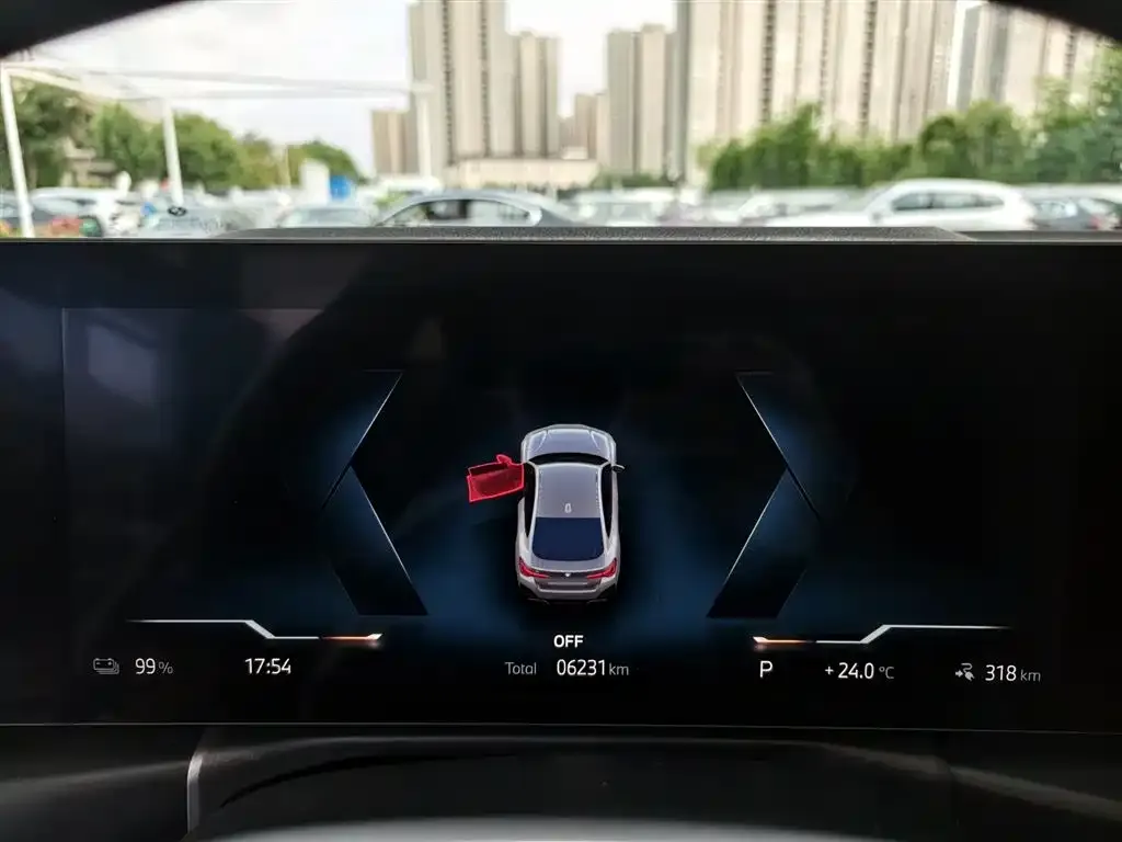 BMW i4 2025 из CN, фото 2