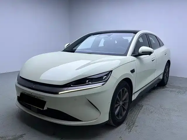 BYD Qin L — фото 1