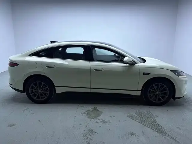 BYD Qin L — фото 7