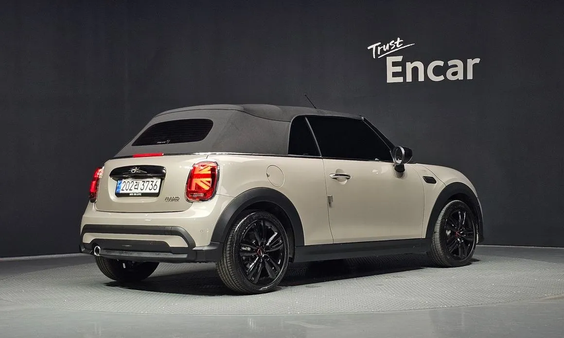 Mini Cooper Convertible 2024 из KR, фото 3