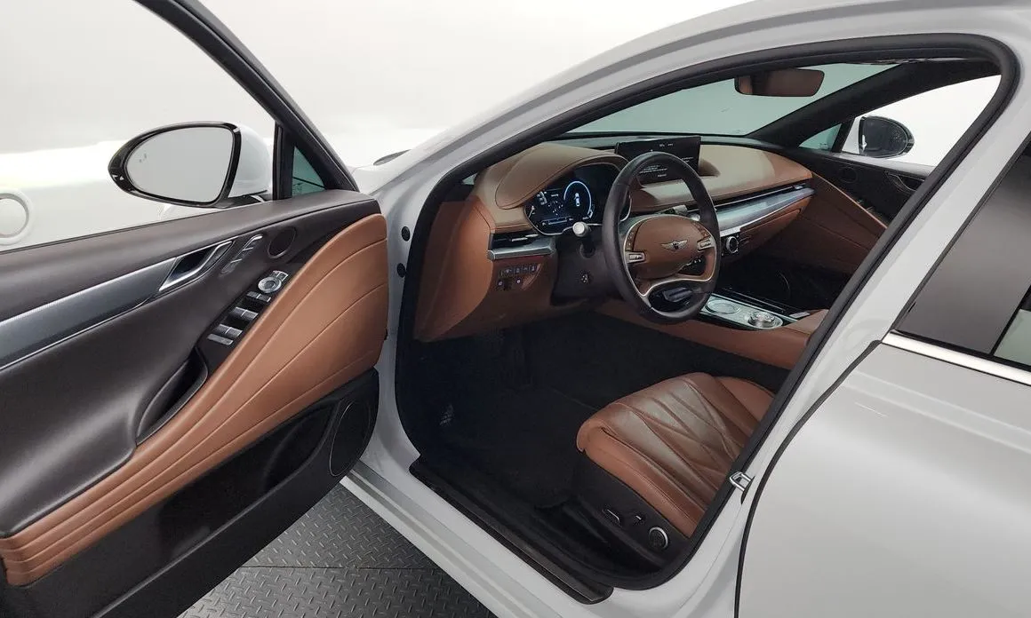 Genesis G80 — фото 10