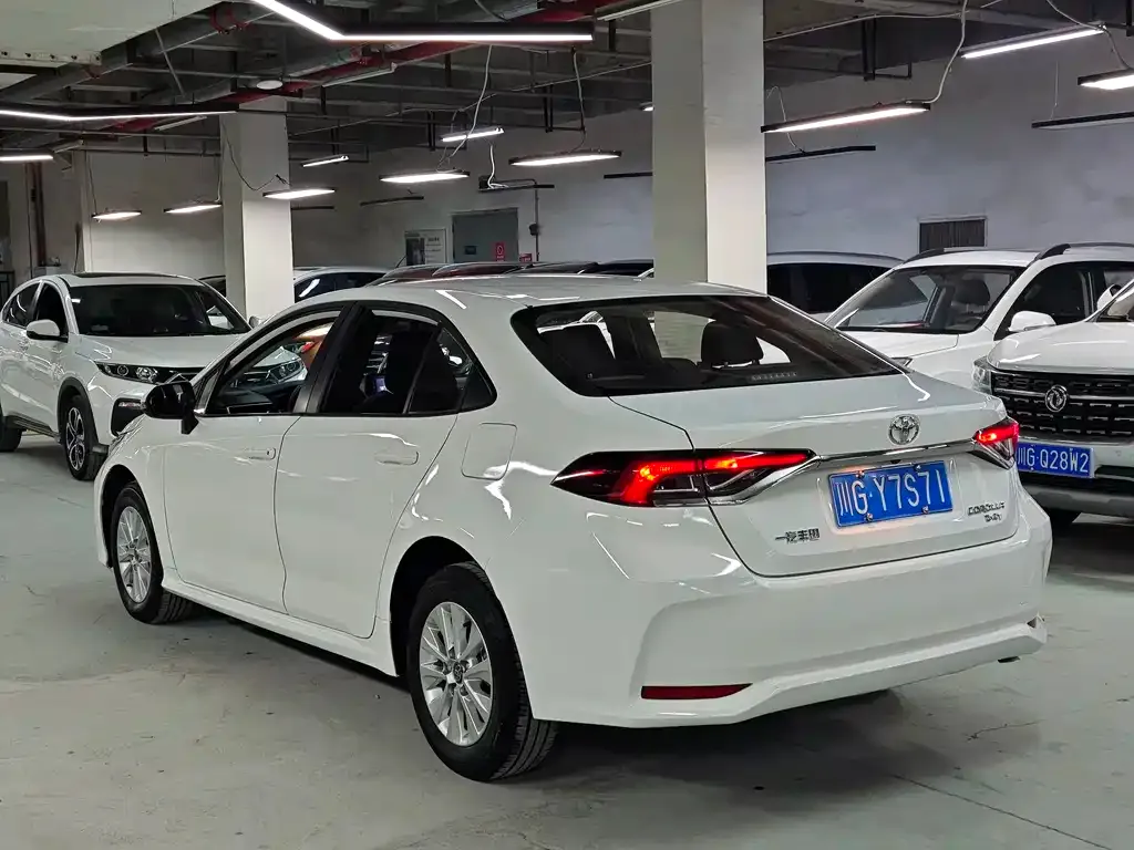 Toyota Corolla 2024 из CN, фото 8