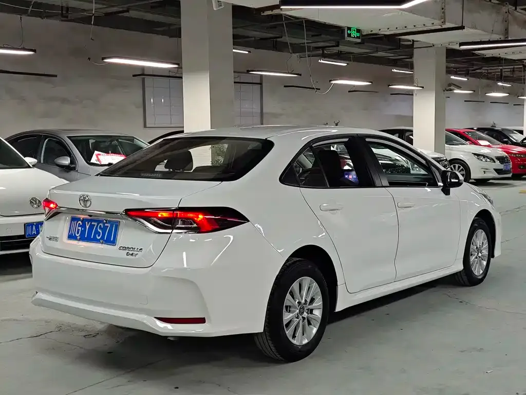 Toyota Corolla 2024 из CN, фото 3