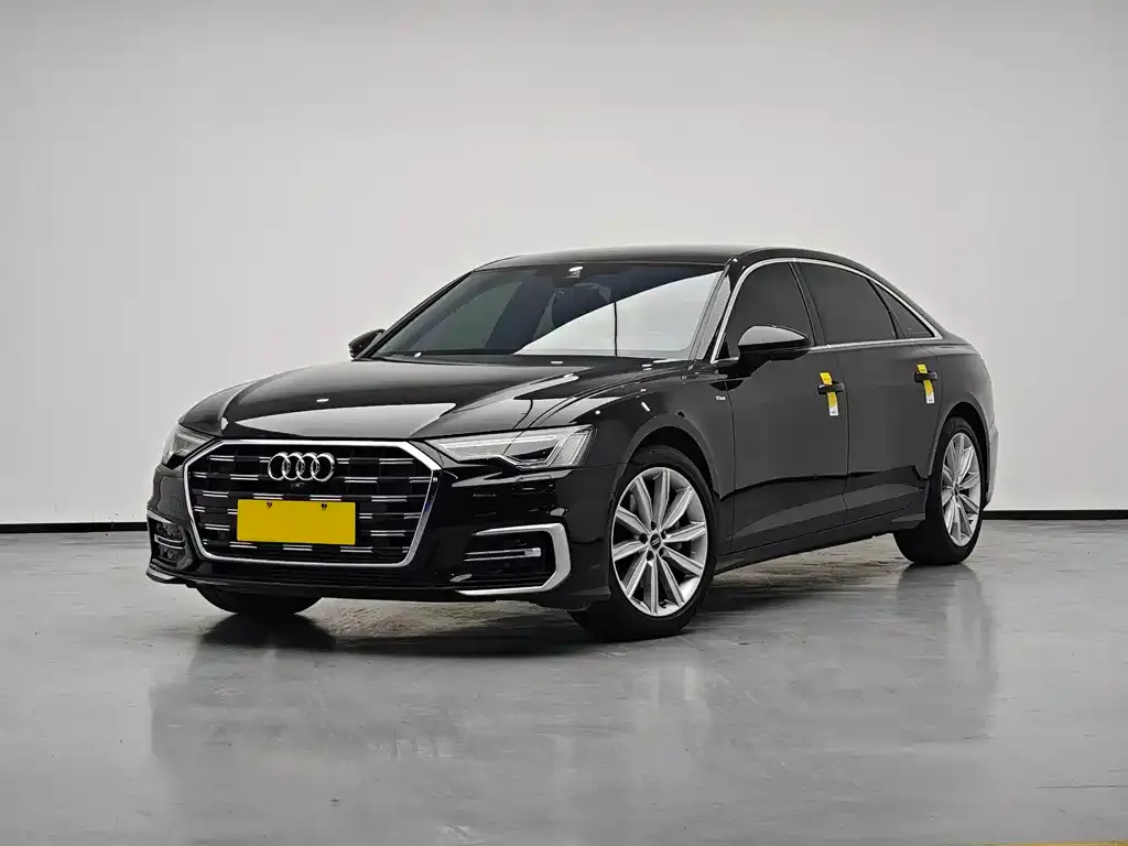 Audi A6L — фото 1