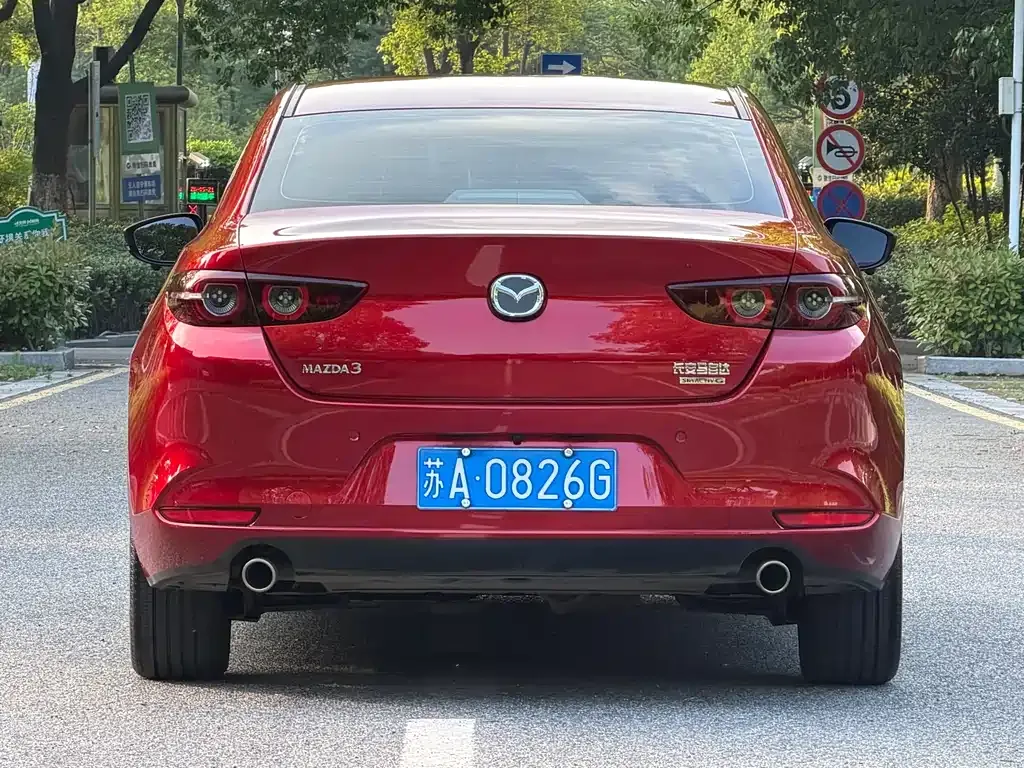Mazda 3 Axela — фото 9