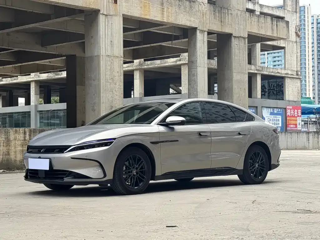 BYD Han — фото 1