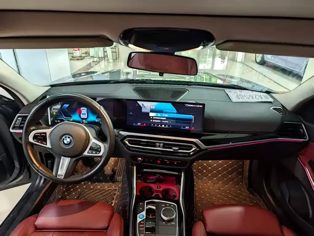 BMW i3 — фото 8