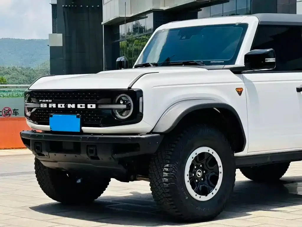 Ford Bronco — фото 5