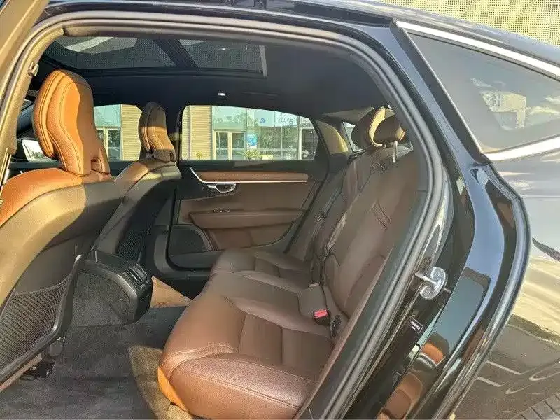 Volvo S90 — фото 3