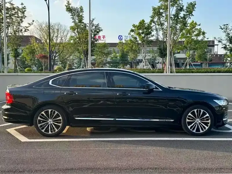 Volvo S90 — фото 4