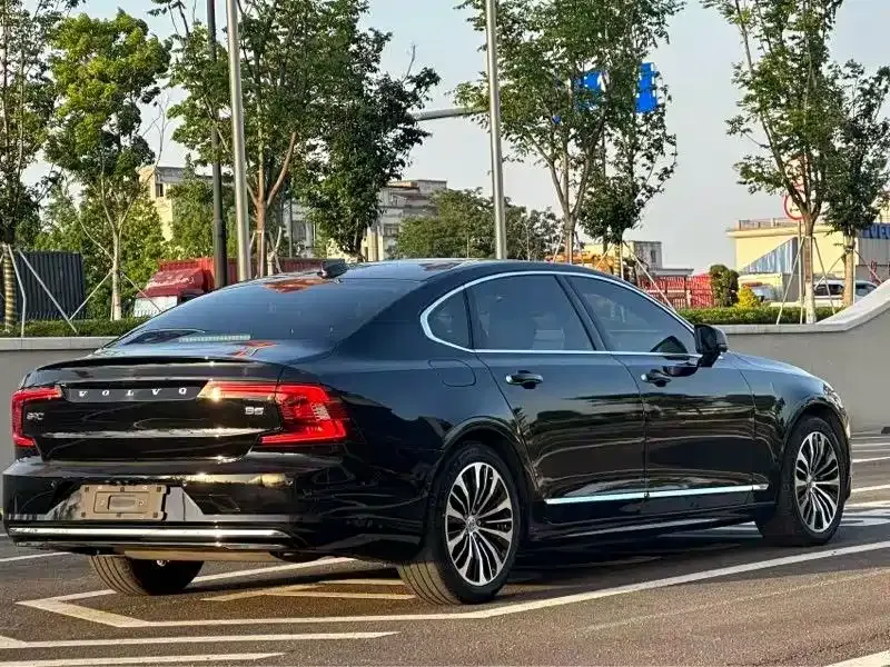 Volvo S90 — фото 9