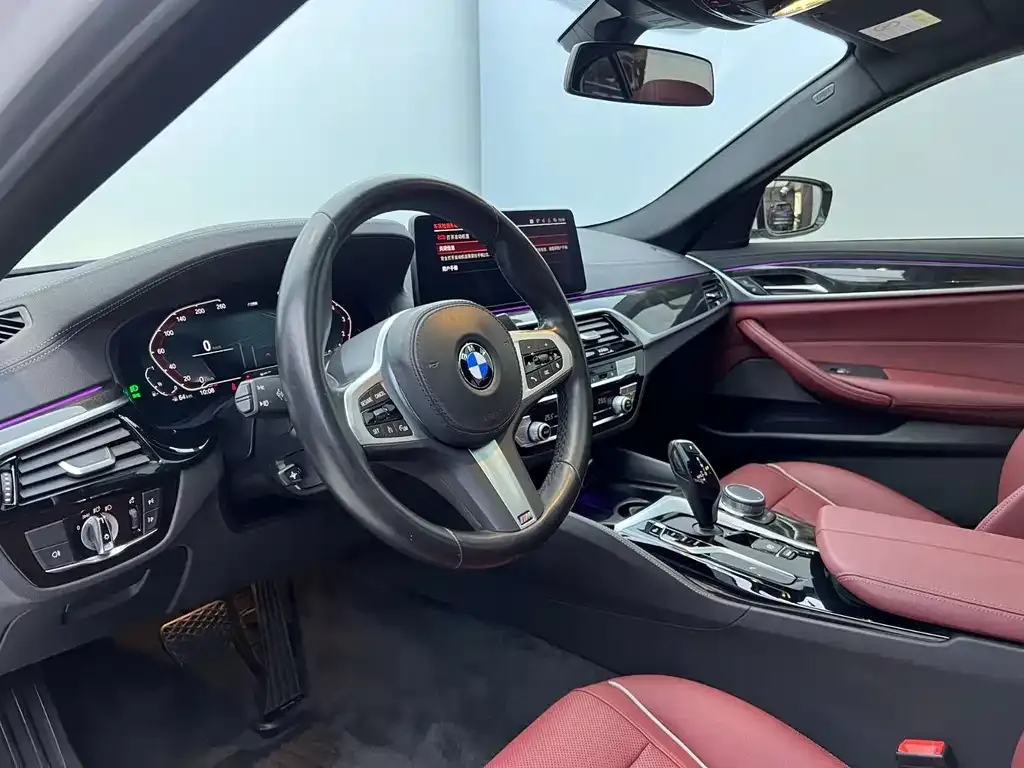 BMW 5 Series — фото 10