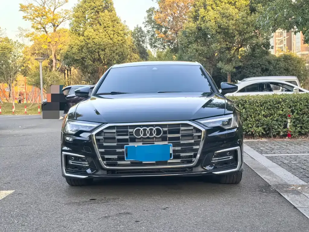 Audi A6L — фото 7