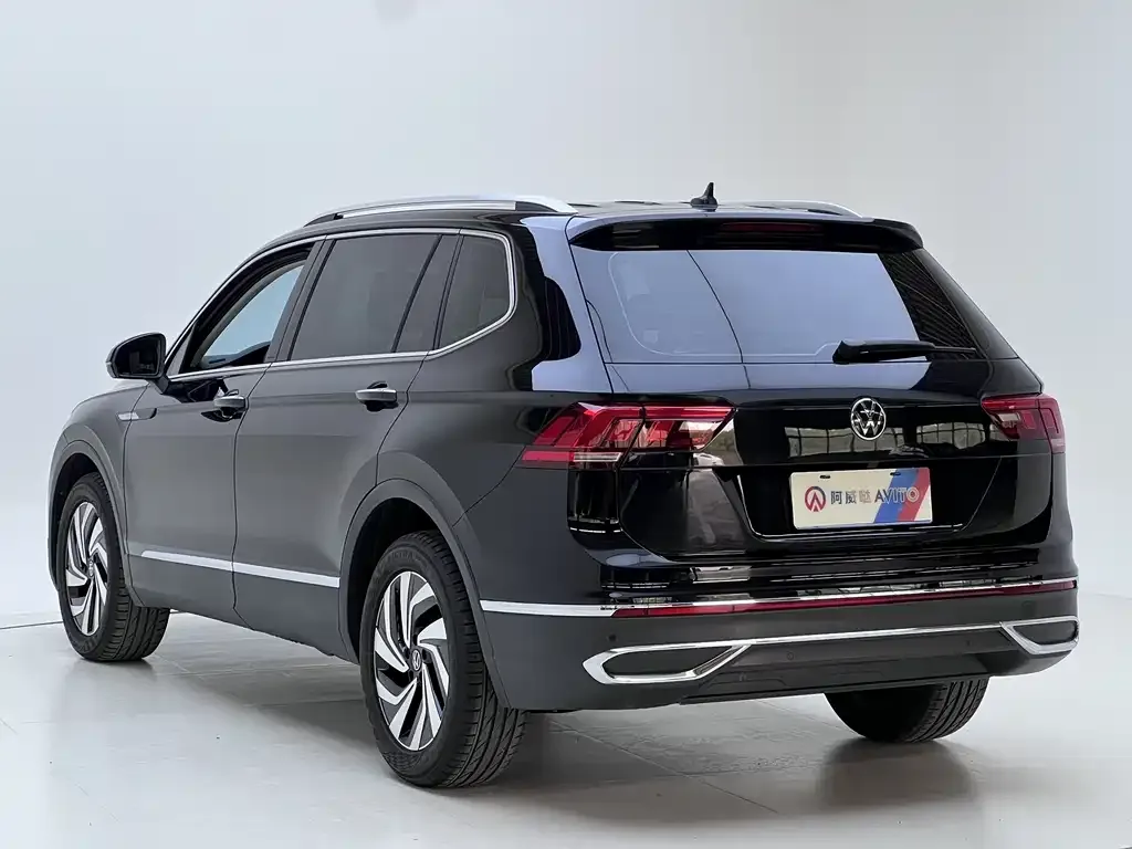 Volkswagen Tiguan L 2023 из CN, фото 8