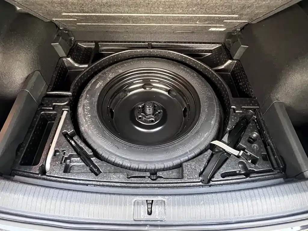 Volkswagen Tiguan L 2023 из CN, фото 9