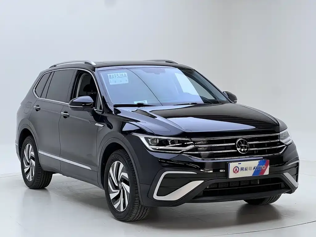 Volkswagen Tiguan L 2023 из CN, фото 3